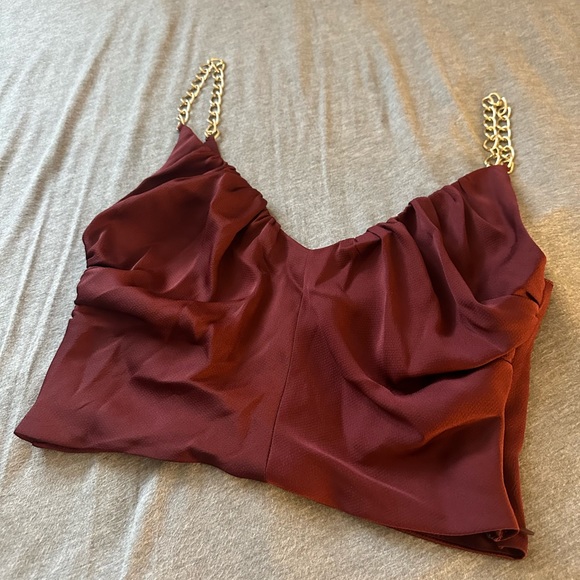*🛒 FREE WITH PURCHASE* Zara Burgundy Chain Strap Top - Picture 3 of 17
